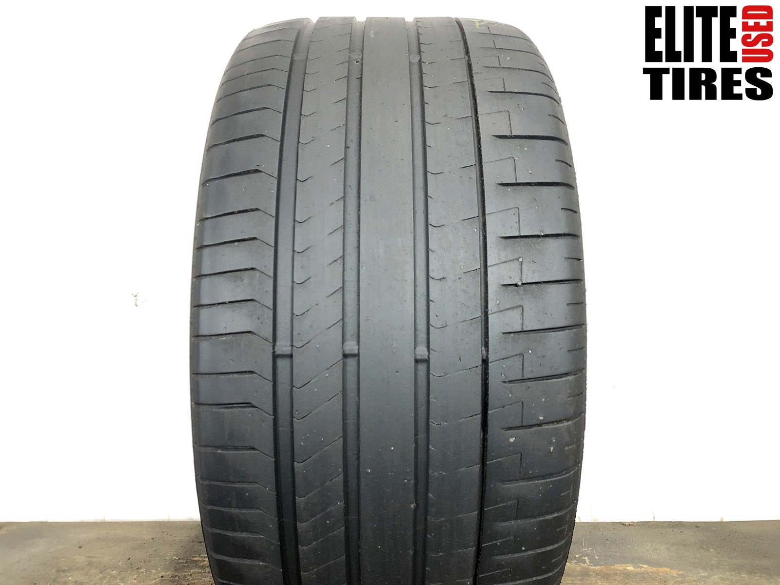 [1] Pirelli P Zero PZ4 P315/30ZR22 315 30 22 Tire 7.0/32