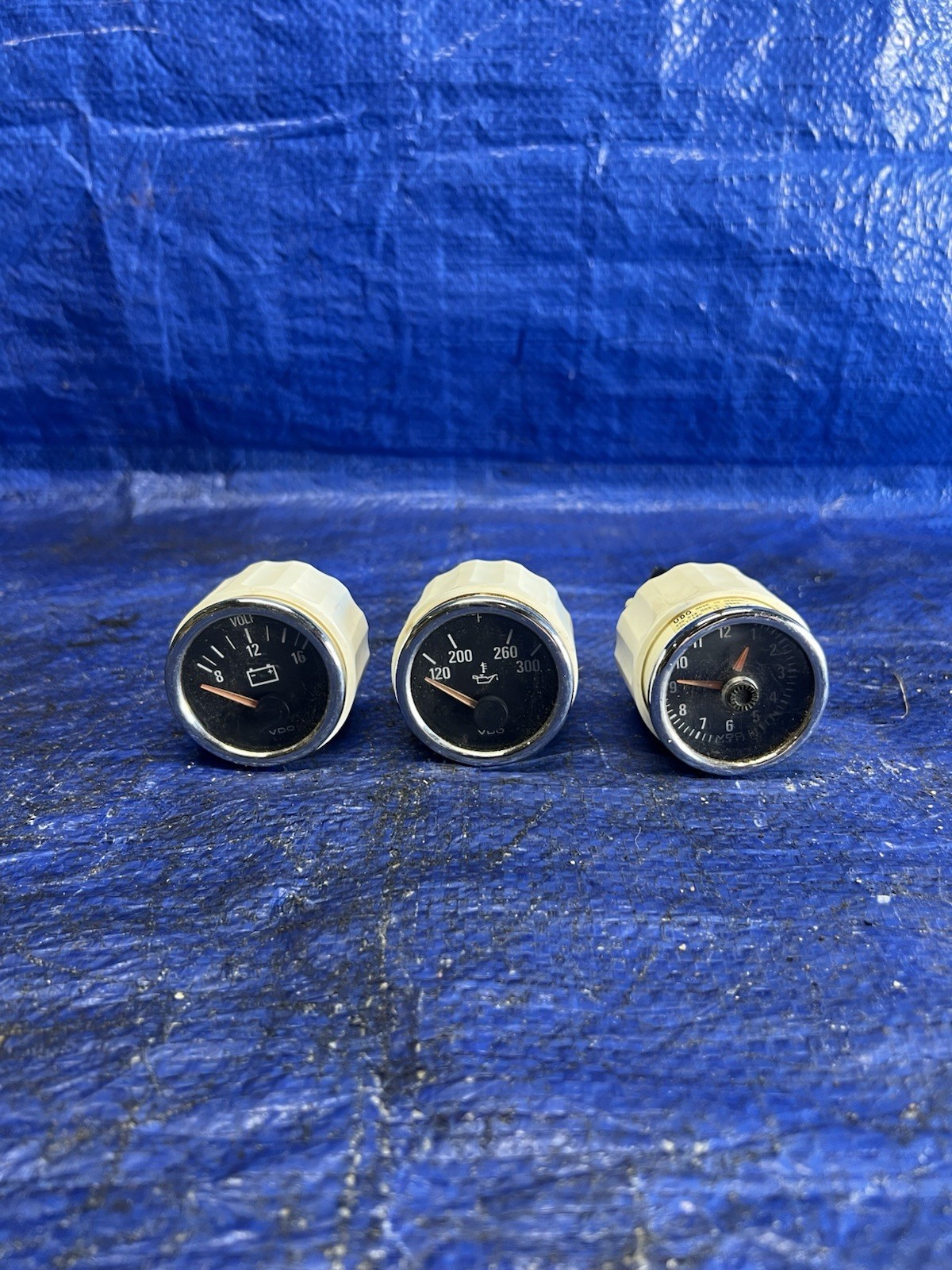 1998-2000 BMW Z3 M Roadster Coupe Center Console Gauge Set Clock Voltage Oil OEM