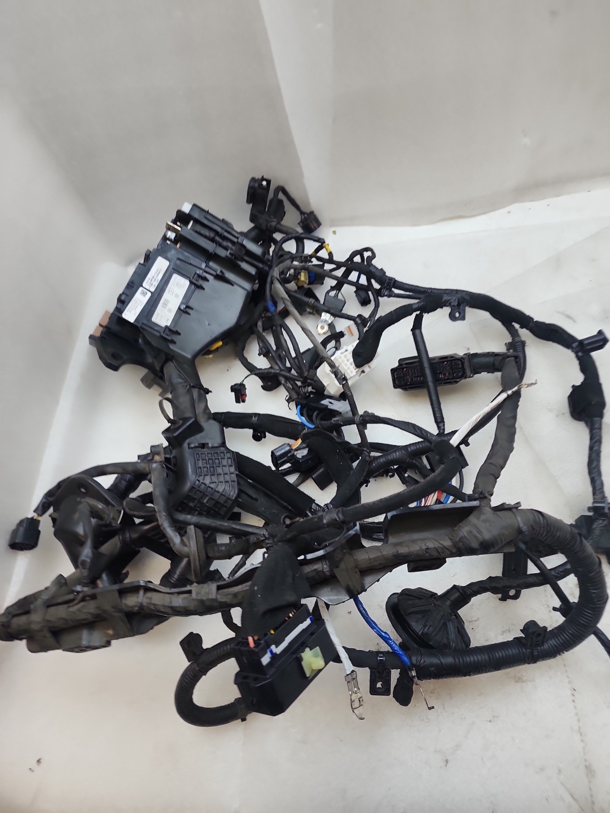 Hyundai 91205 G2163 Front Wire Harness For 17-19 Ioniq Hybrid New, Genuine