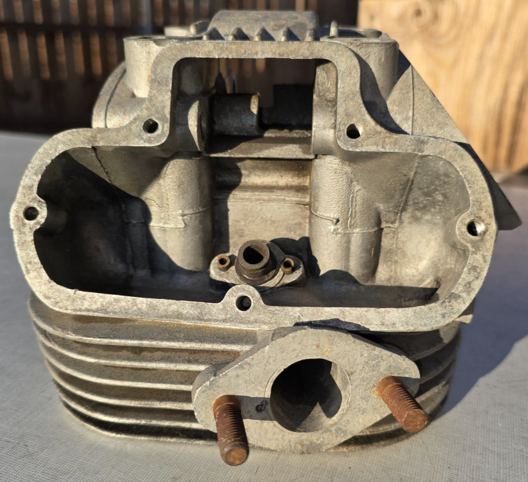 Ducati 250 350 Cylinder Head Single Widecase 250 450 Non Desmo Mark 3 Dual Plug Ducati 250 350 Cylinder Head Single Widecase 250 450 Non Desmo Mark 3 Dual Plug