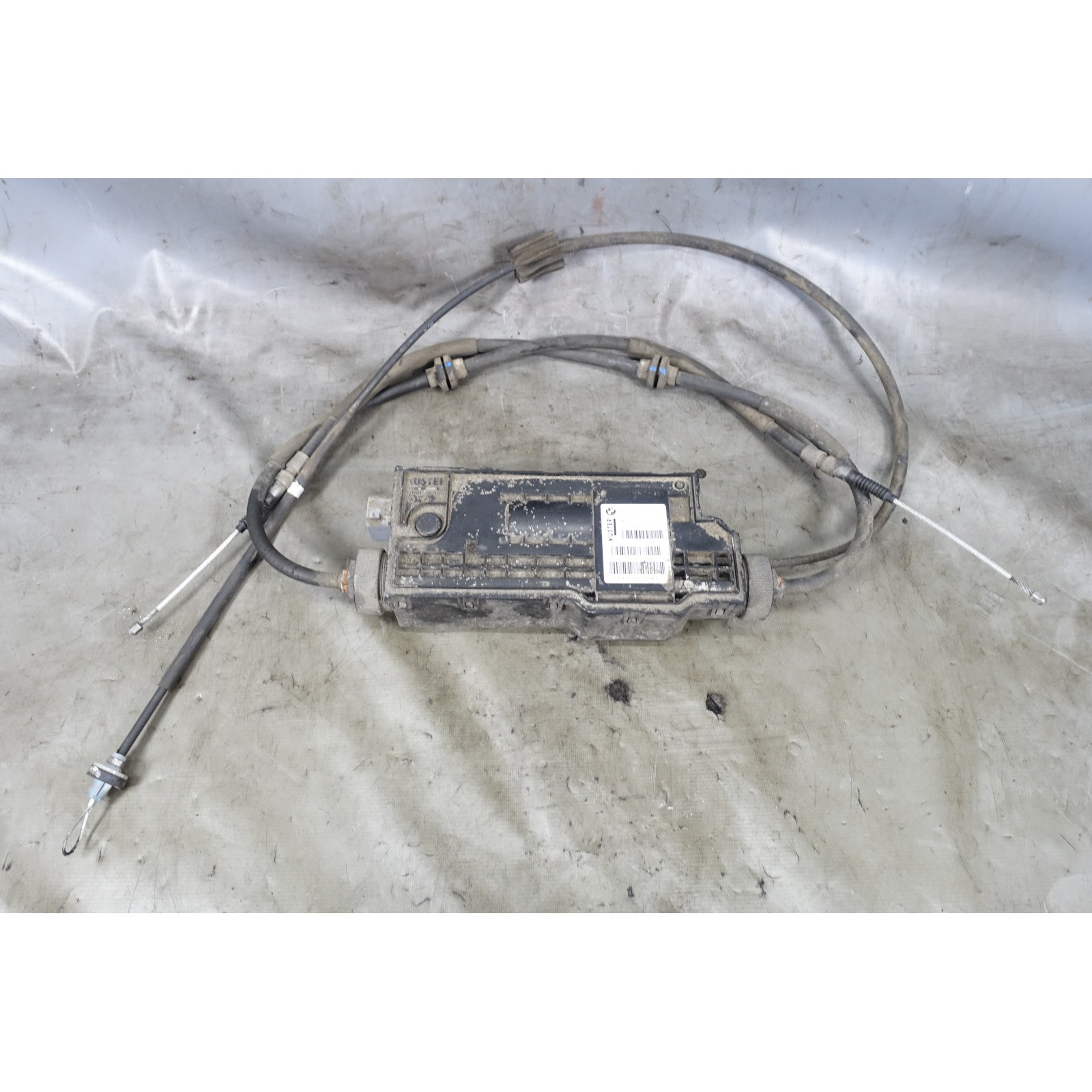 BMW F15 X5 Early Electric Parking Brake EPB Actuator with Cables OEM 2014