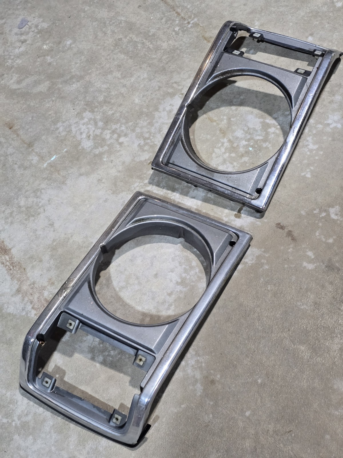 Toyota Land Cruiser OEM FJ60 left Right Headlight Bezel Matching Set 