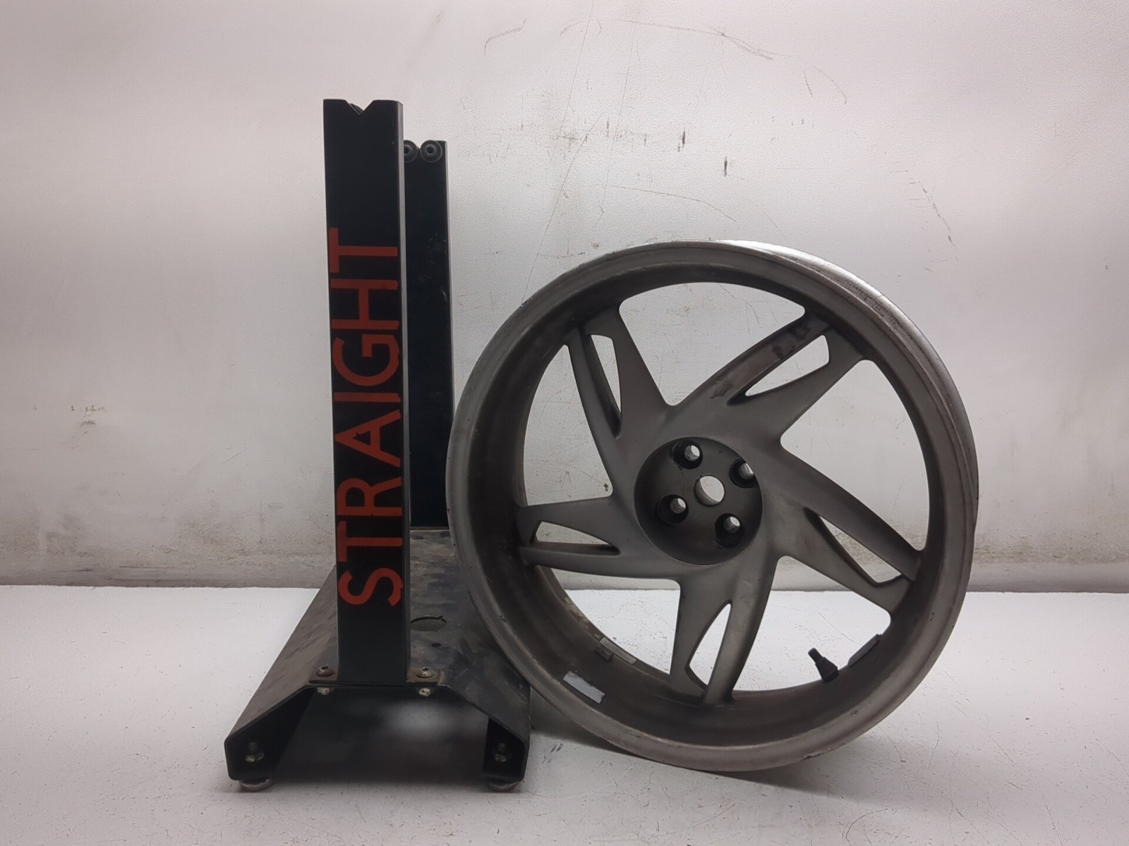 02-05 BMW Montauk R1200CL Rear Wheel Rim 15X4.0 STRAIGHT