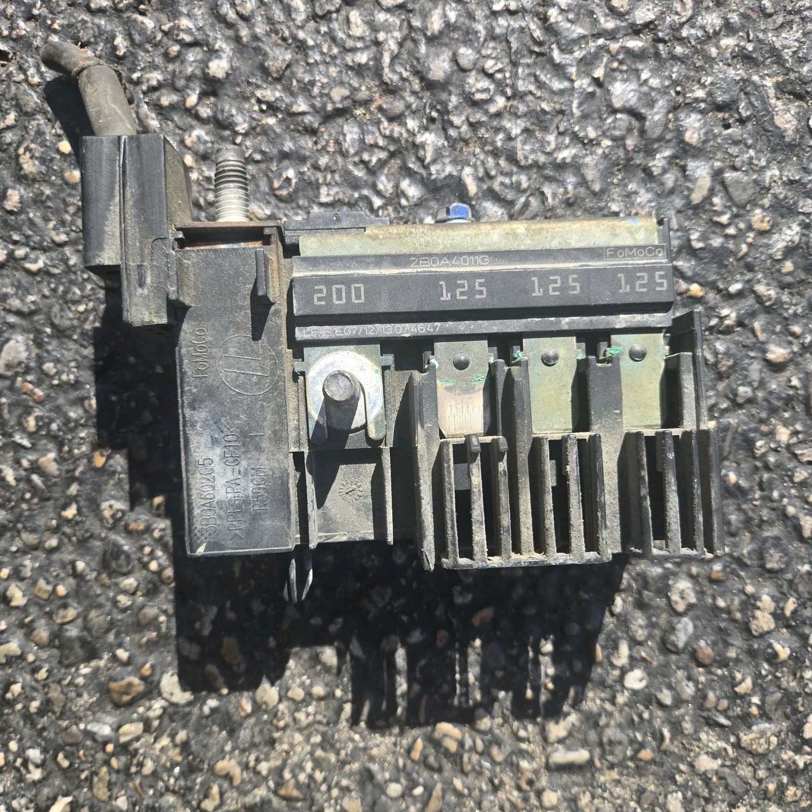 11-16 FORD F250 F350 6.7L POWER STROKE Circuit Breaker Fuse OEM BC3T-14A094-BC 11-16 FORD F250 F350 6.7L POWER STROKE Circuit Breaker Fuse OEM BC3T-14A094-BC