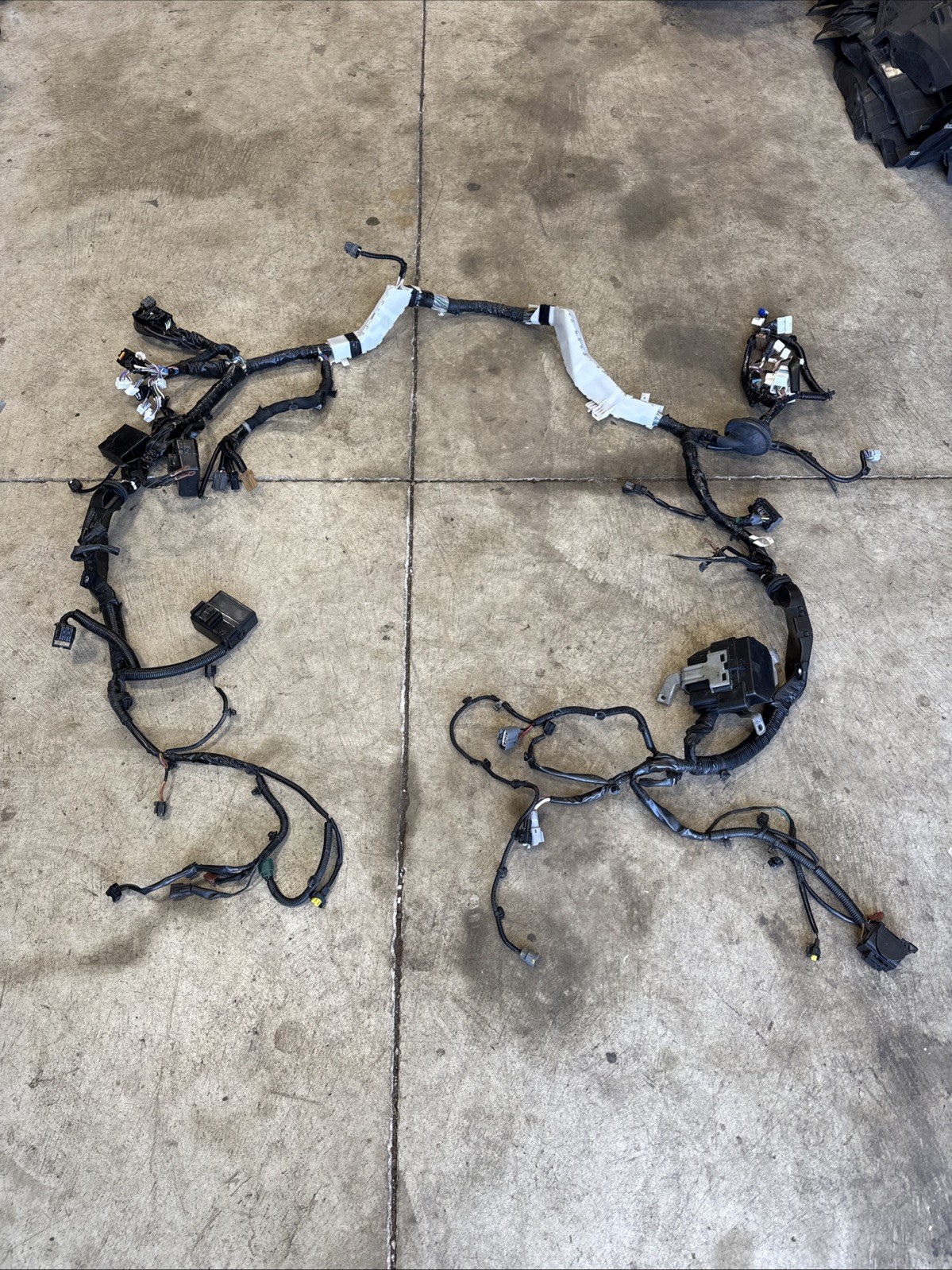 17-19 INFINITI Q50 3.0L ENGINE ROOM MOTOR WIRE WIRING HARNESS CABLE ASSY OEM