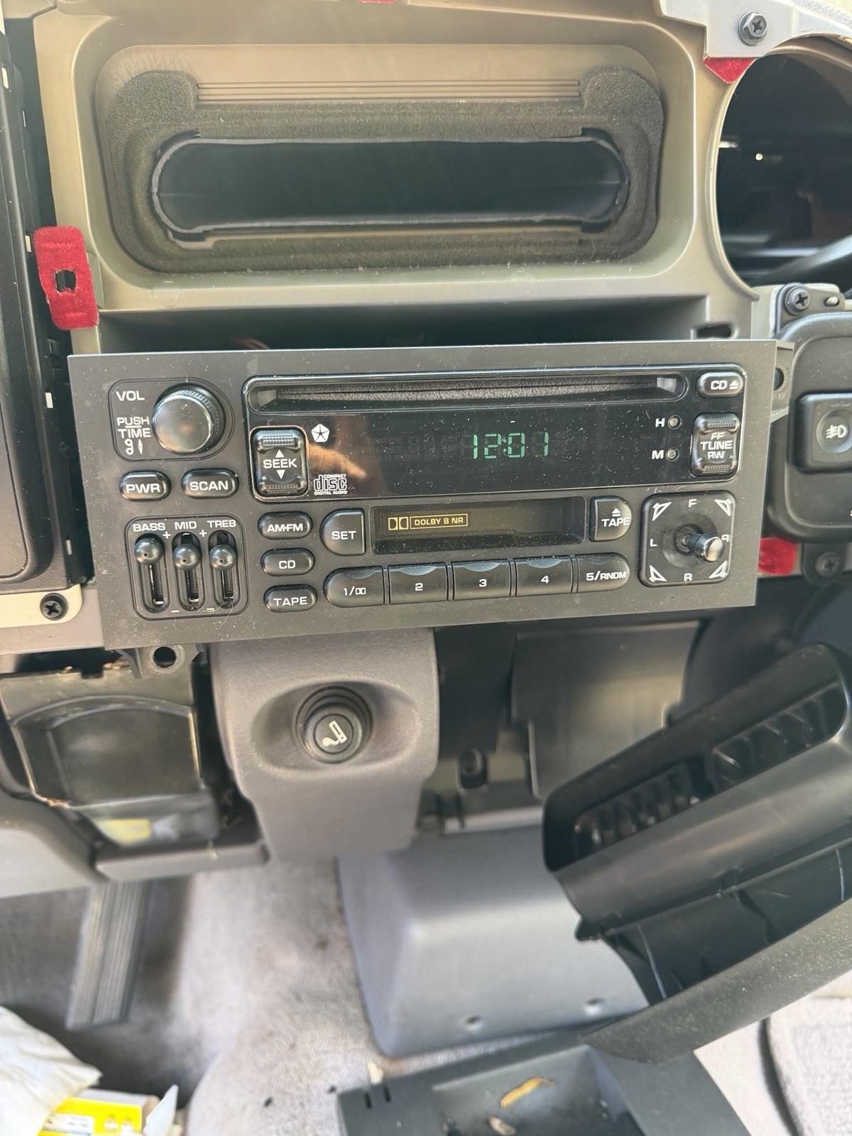 1995–2000 Dodge Ram Dakota Cheep Cherokee XJ Wrangler Radio Stereo Stock OEM