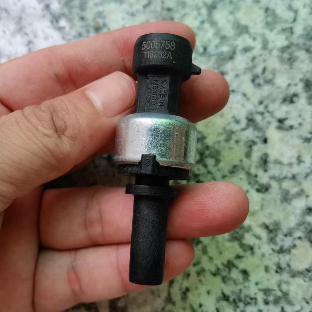 5008677 5005758 2505669C91 Bendix For Navistar Peterbilt Low Air Pressure Sensor
