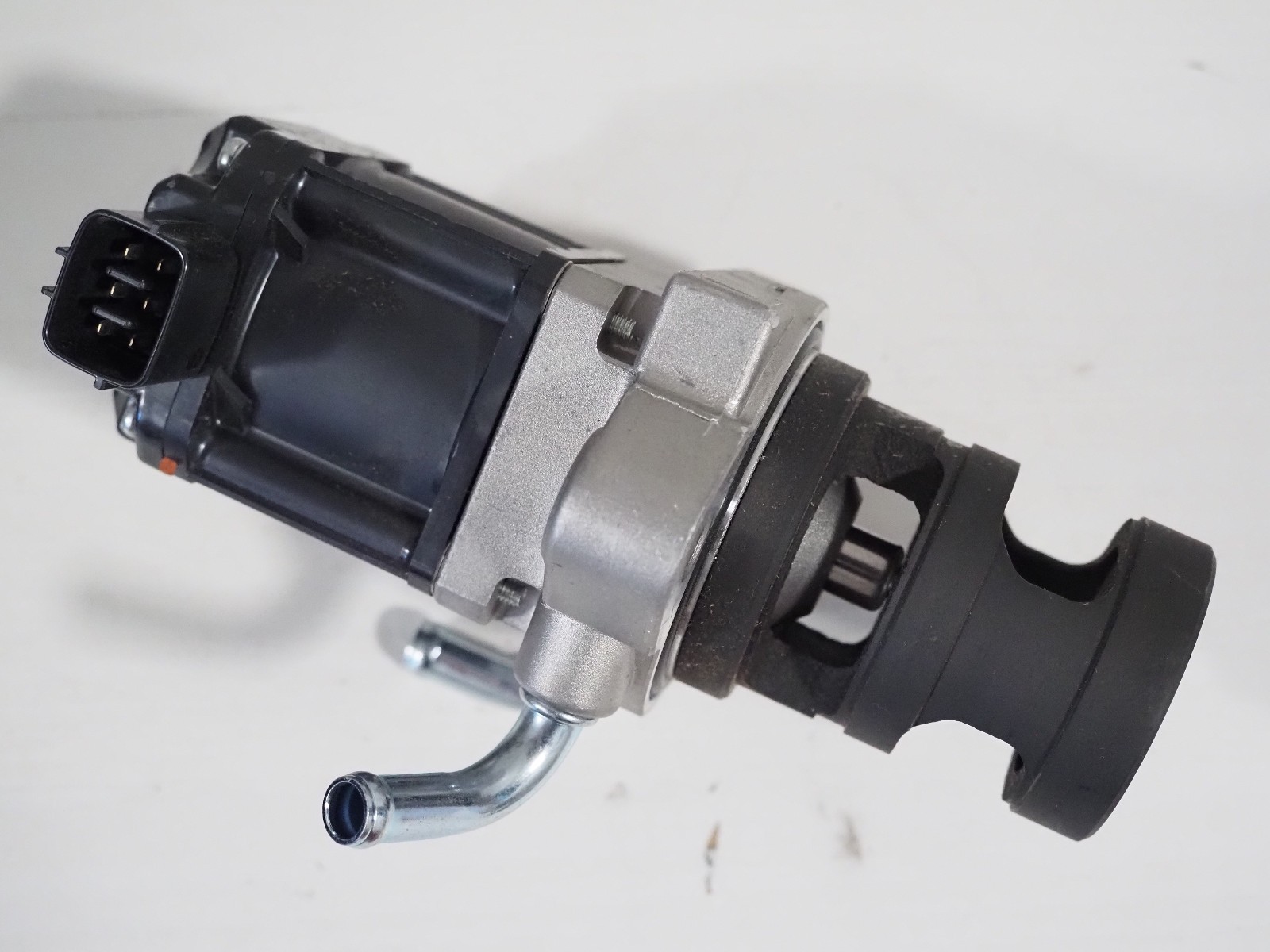 GENUINE International Navistar 1873842C92 EGR Valve For MaxxForce 10