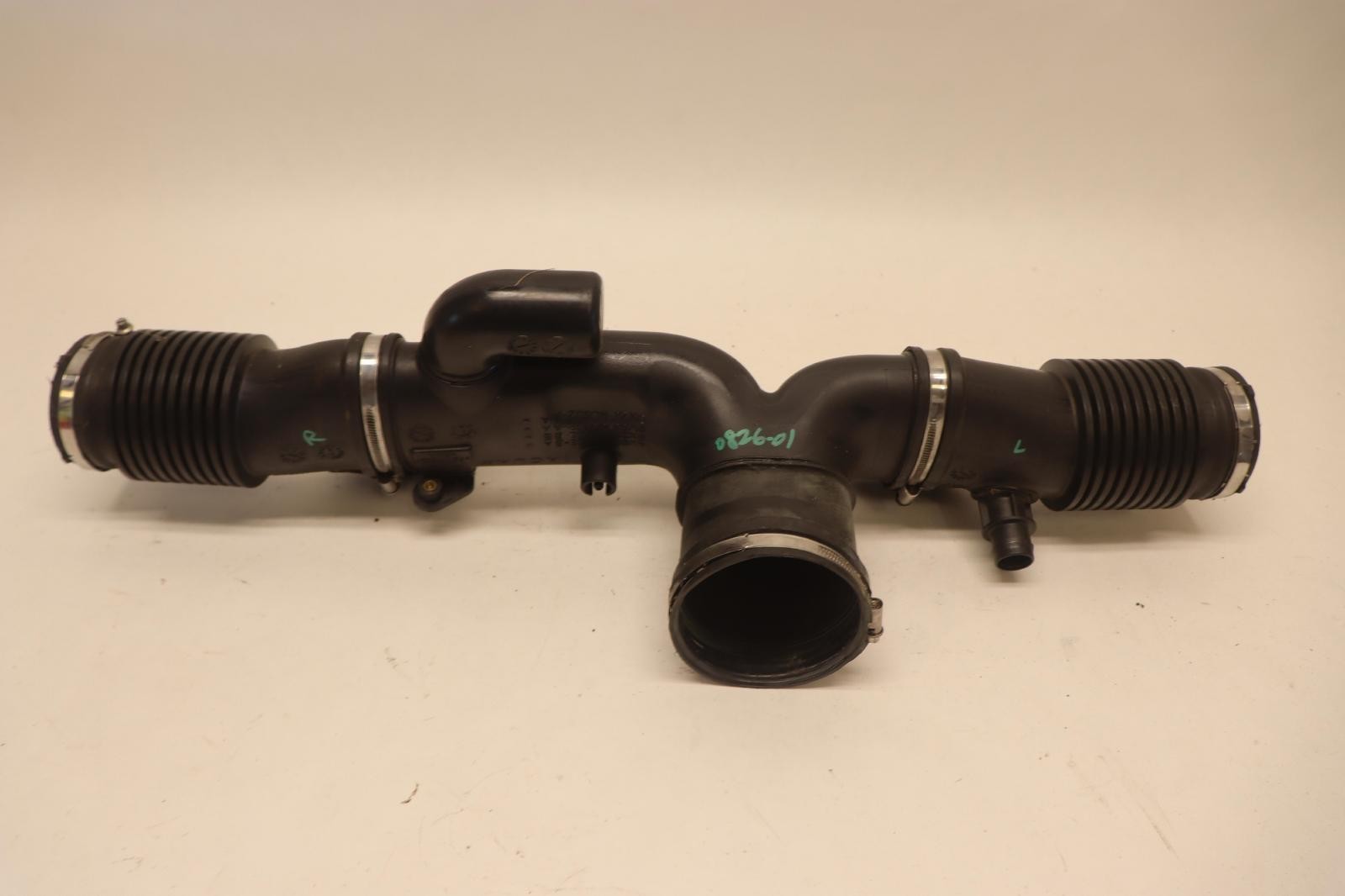 2010-2019 JAGUAR XJ 5.0L AIR CLEANER INTAKE RESONATOR HOSE TUBE DUCT OEM