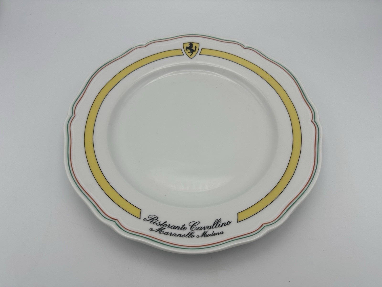FERRARI RISTORANTE CAVALLINO MARANELLO RICHARD GINORI ITALY | DINNER PLATE #571