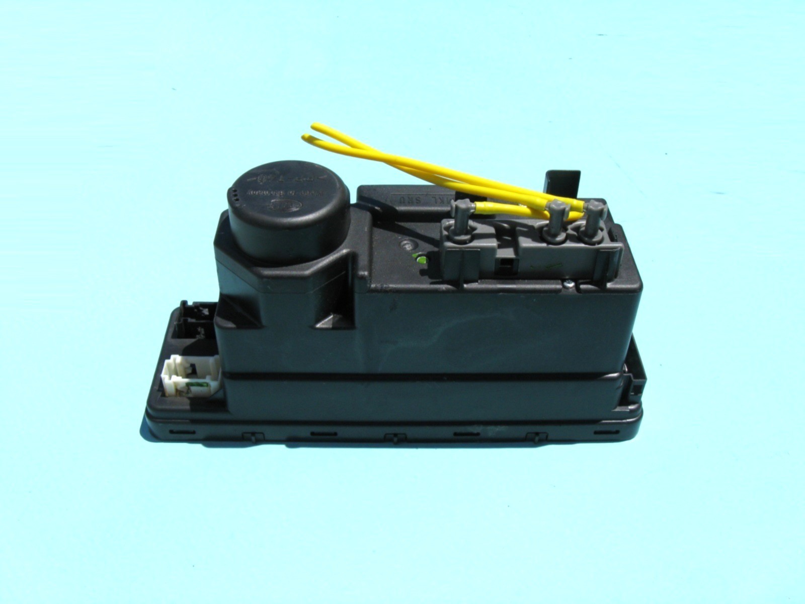 1997-2004 MERCEDES SLK230 SLK320 CENTRAL LOCKING DOOR VACUUM PUMP 1708000848