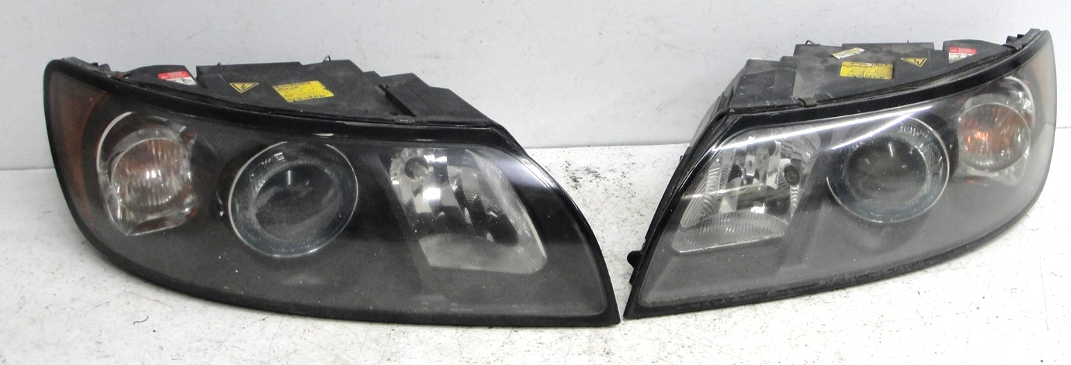 Volvo S40 V50 PAIR XENON driver passenger headlight assembly 05-07 OEM SET RH LH