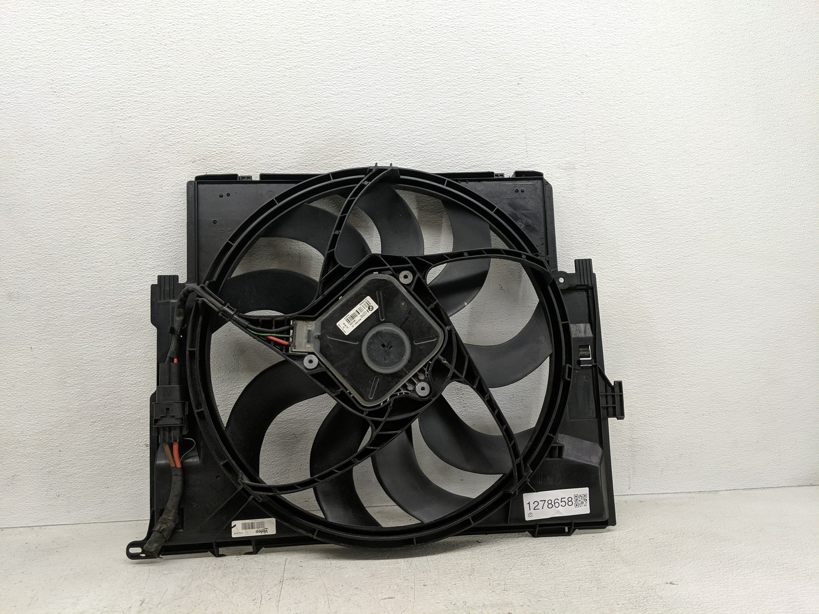2012-2018 Bmw 320i Electric Radiator Cooling Fan Assembly UMIGK 2012-2018 Bmw 320i Electric Radiator Cooling Fan Assembly UMIGK