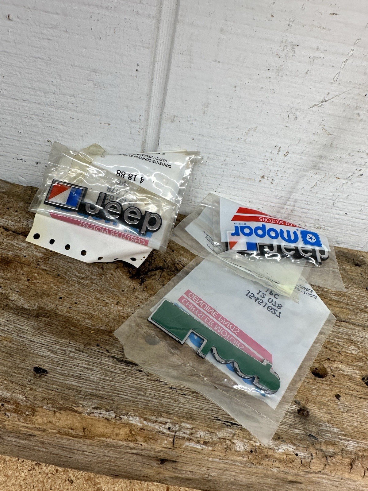 Jeep CJ AMC NOS flag Badge