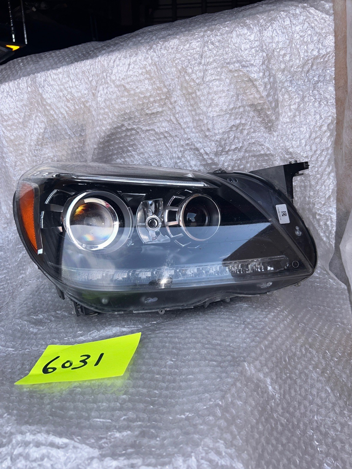 2013-2016 Mercedes-Benz SLK W172 Right Xenon Headlight A1728203059 OEM 2013-2016 Mercedes-Benz SLK W172 Right Xenon Headlight A1728203059 OEM