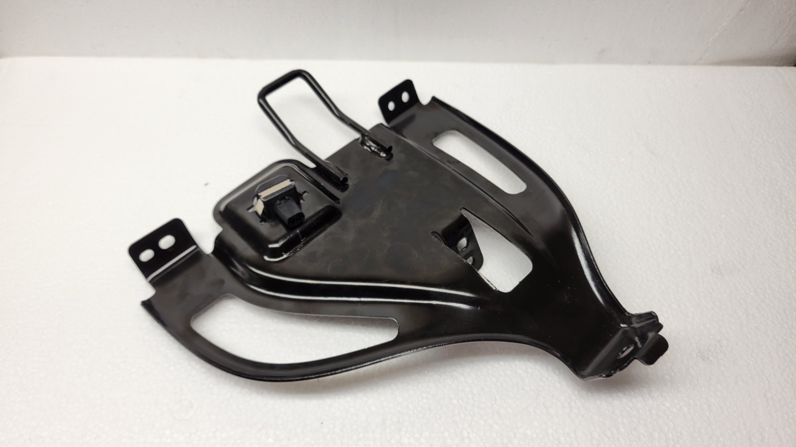 09-15 Honda Pilot Glove Box Door Latch Striker Bracket Assembly OEM 77541-SZA-A0