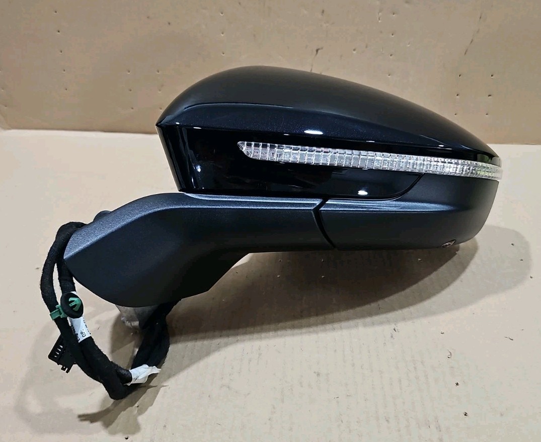 21-26 VOLKSWAGEN ID.4 OEM LH SIDE MIRROR HEATED W LANE ASSIST CAMERA 11K857501E