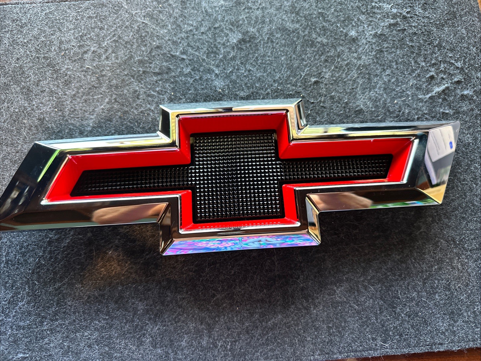 2024-2025 Chevrolet Silverado 1500 ZR2 Grille Emblem 85543699 Red Black Chrome