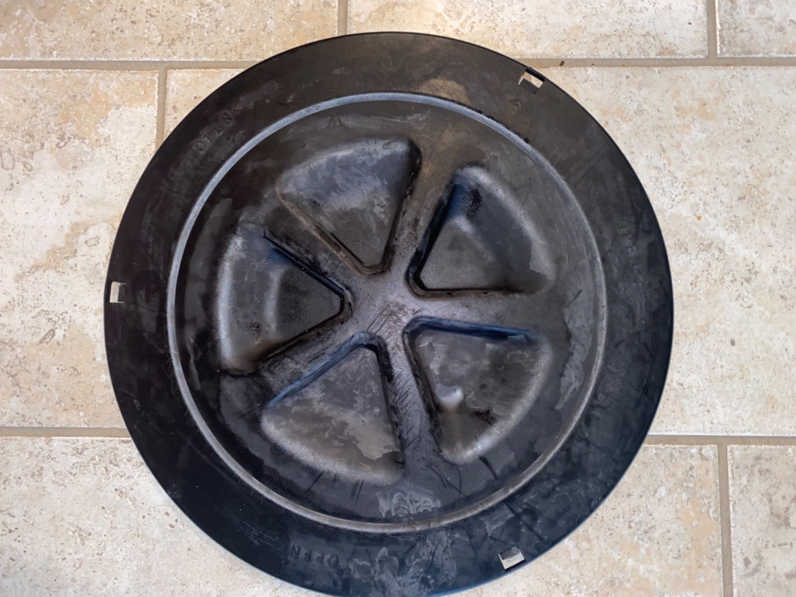 04-10 Toyota Highlander Lexus RX330 RX350 Spare Wheel Carrier Cover 51938-48010 04-10 Toyota Highlander Lexus RX330 RX350 Spare Wheel Carrier Cover 51938-48010