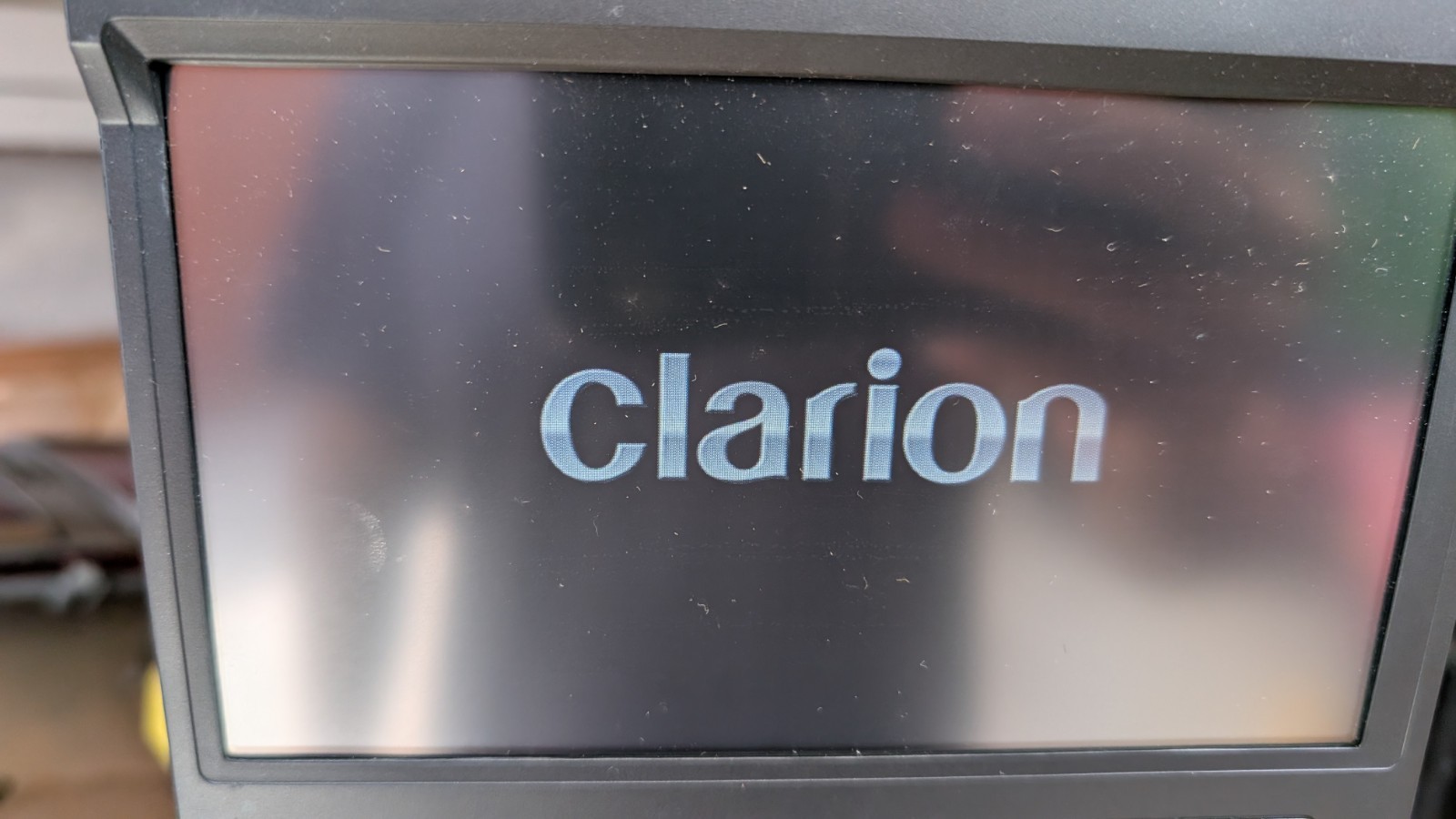 Clarion VZ401 CD/DVD in-dash receiver Head Unit Car/Auto w Wiring Harnes/Remote