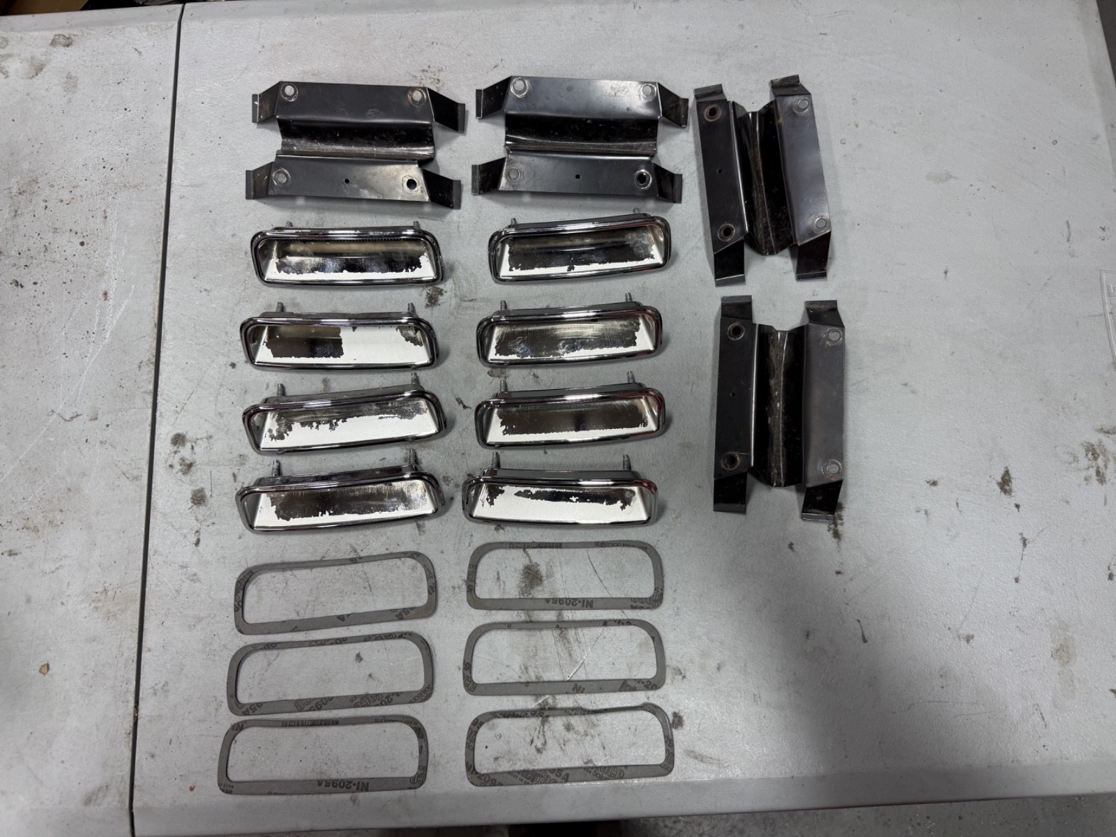 1971 Plymouth Cuda Fender Gill Kit Used 1971 Plymouth Cuda Fender Gill Kit Used