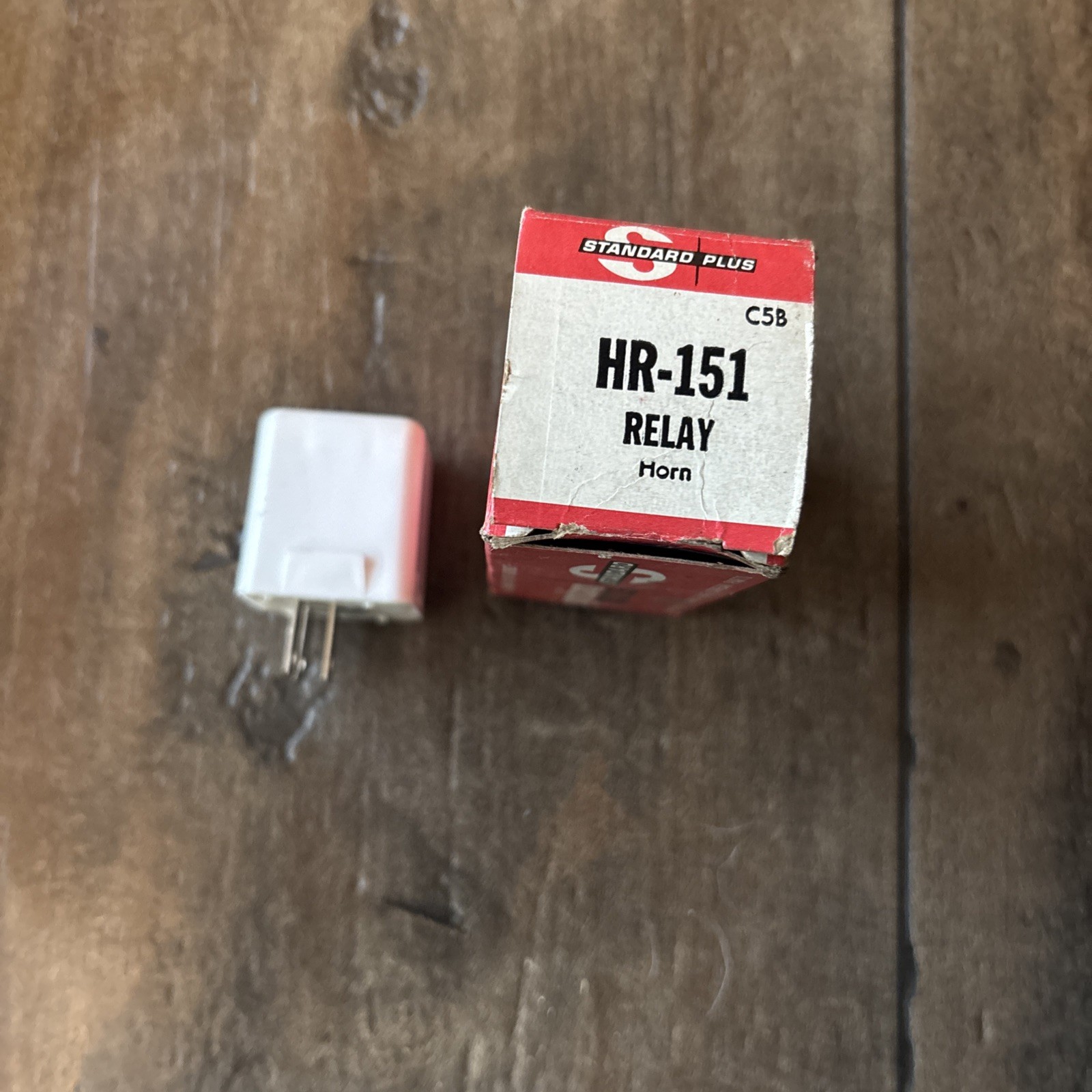 Standard Motor Products HR-151 Horn Relay Nos