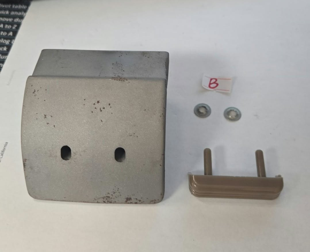 1940 1941 1942 1943 1944 1945 1946 Chevy Truck Ash Tray with  Pull Knob #B
