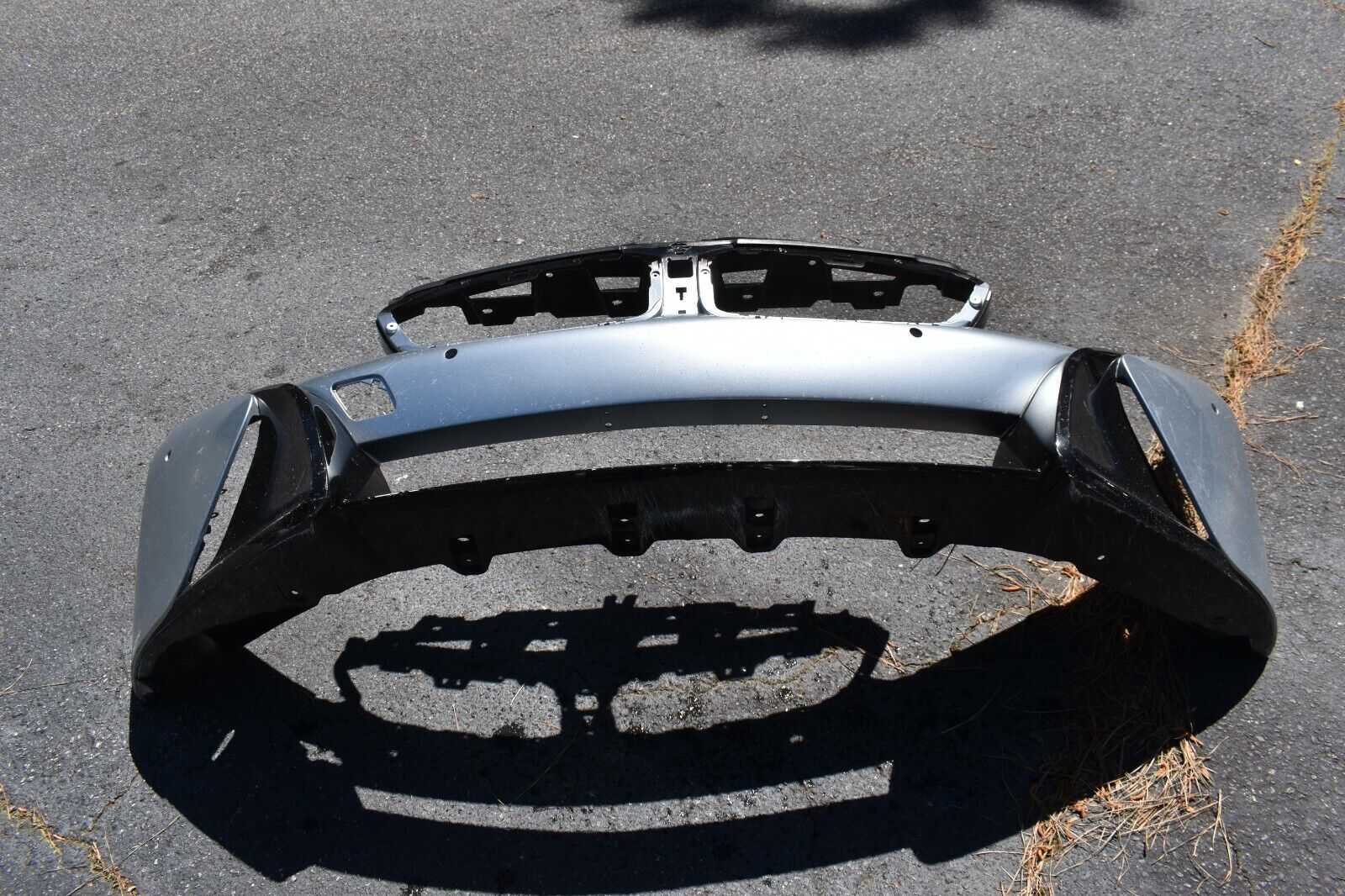 2014 BMW I8 FRONT BUMPER FACTORY OEM LOCAL PICKUP