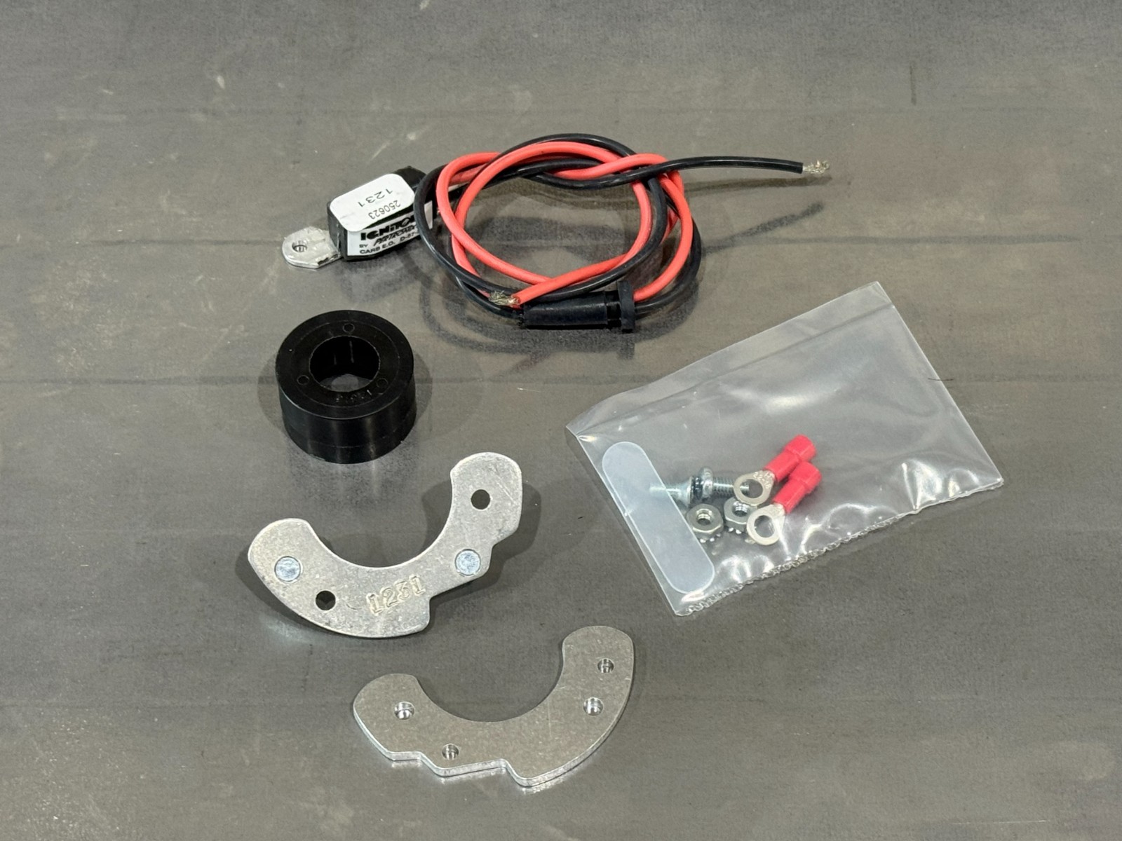 SALE PerTronix 1231 Electronic Ignition Conversion Kit For Ford Tractor 3 Cyl SALE PerTronix 1231 Electronic Ignition Conversion Kit For Ford Tractor 3 Cyl