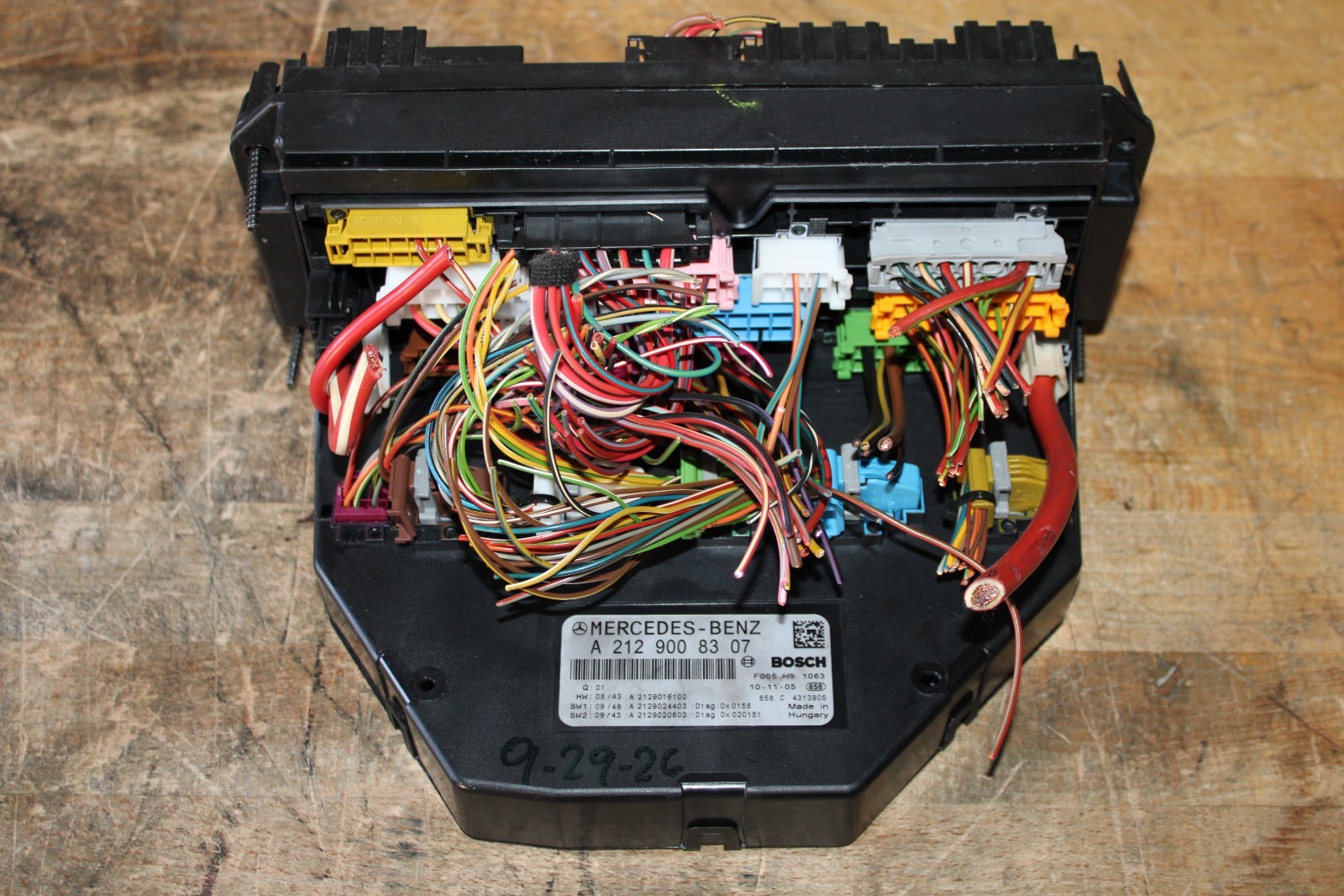 2008 2014 Mercedes W204 C250 C300 C350 Front SAM Relay Fuse Box OEM A2129008307 2008 2014 Mercedes W204 C250 C300 C350 Front SAM Relay Fuse Box OEM A2129008307