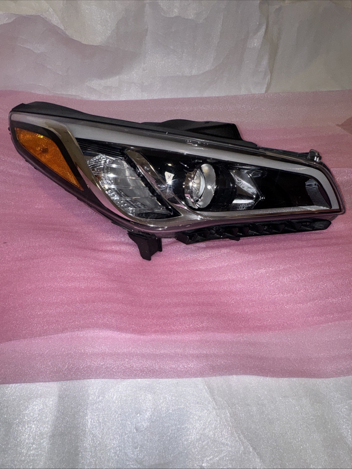 2015-2017 Hyundai Sonata RH passanger Headlight OEM 92102-C2100 2015-2017 Hyundai Sonata RH passanger Headlight OEM 92102-C2100