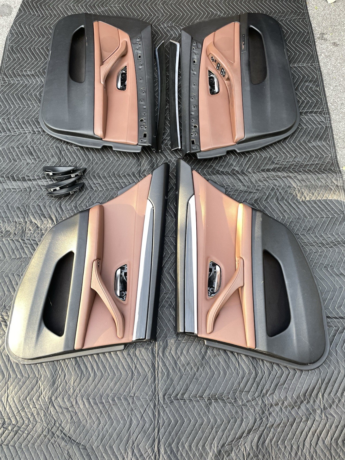11-16 BMW F10 535XI 535I FRONT REAR LEFT RIGHT INTERIOR DOOR PANELS BROWN OEM 11-16 BMW F10 535XI 535I FRONT REAR LEFT RIGHT INTERIOR DOOR PANELS BROWN OEM