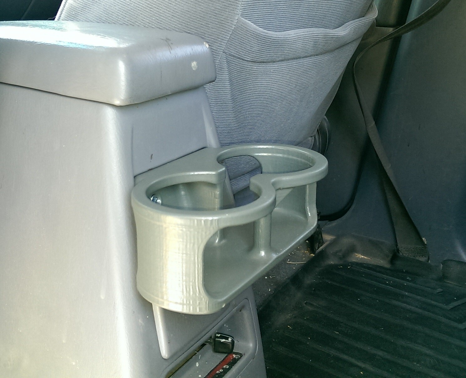 Toyota 4Runner Rear Double Cup Holder (1996-2002)