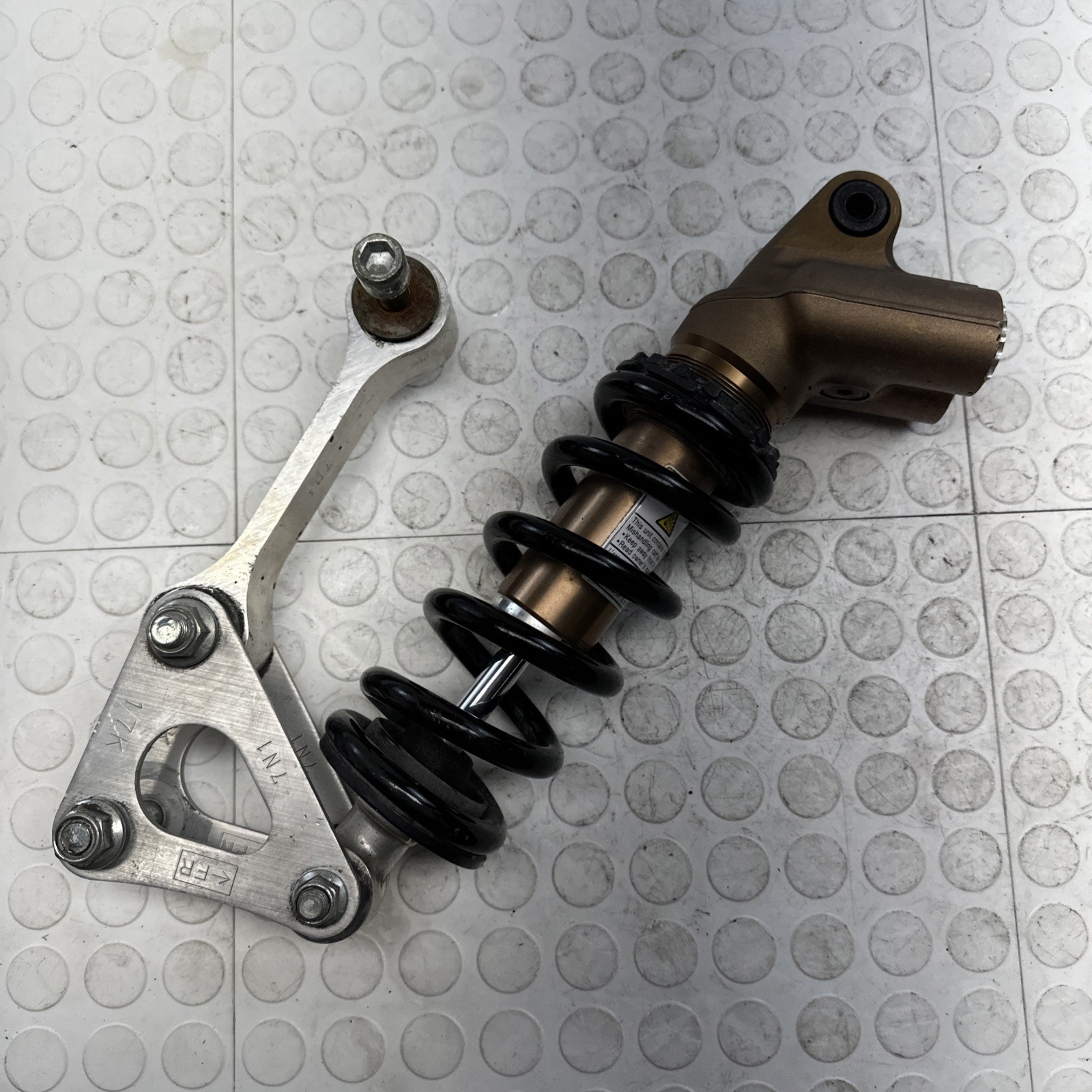 2017-2024 SUZUKI GSXR 1000r OEM Rear Shock Absorber Suspension Gold 17-25 Used