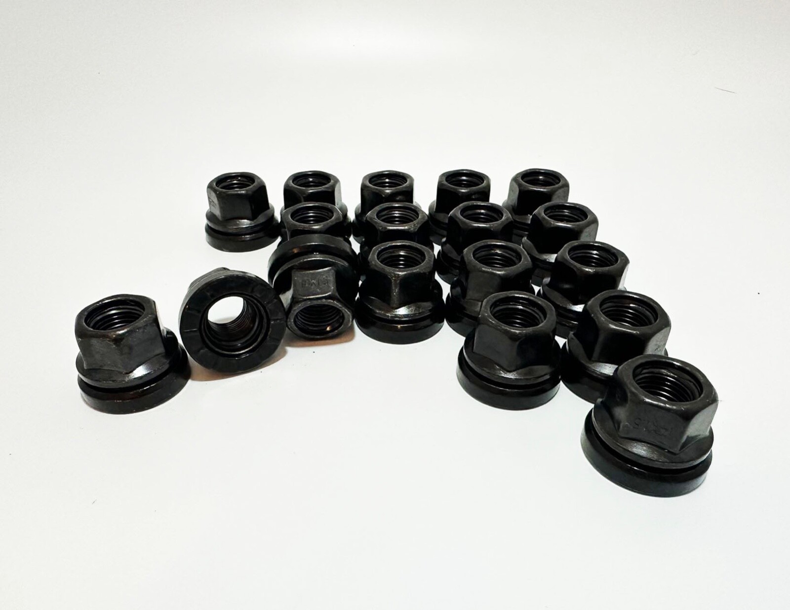 16pc F250 F350 F450 Super Duty Ford OEM Factory Black 14x1.5 Flat Seat Lug Nut