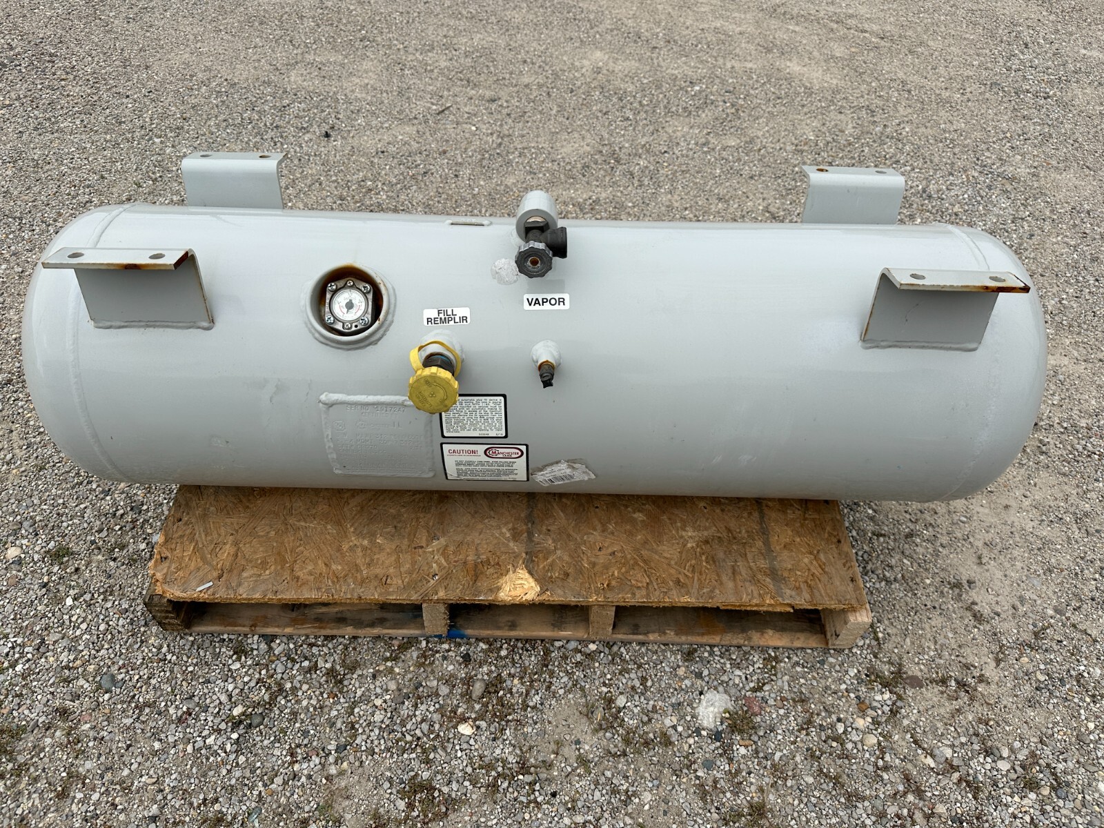 Manchester Tank 29.3 gallon LP Propane Gas Tank date 2018 RV motorhome 68079 Manchester Tank 29.3 gallon LP Propane Gas Tank date 2018 RV motorhome 68079