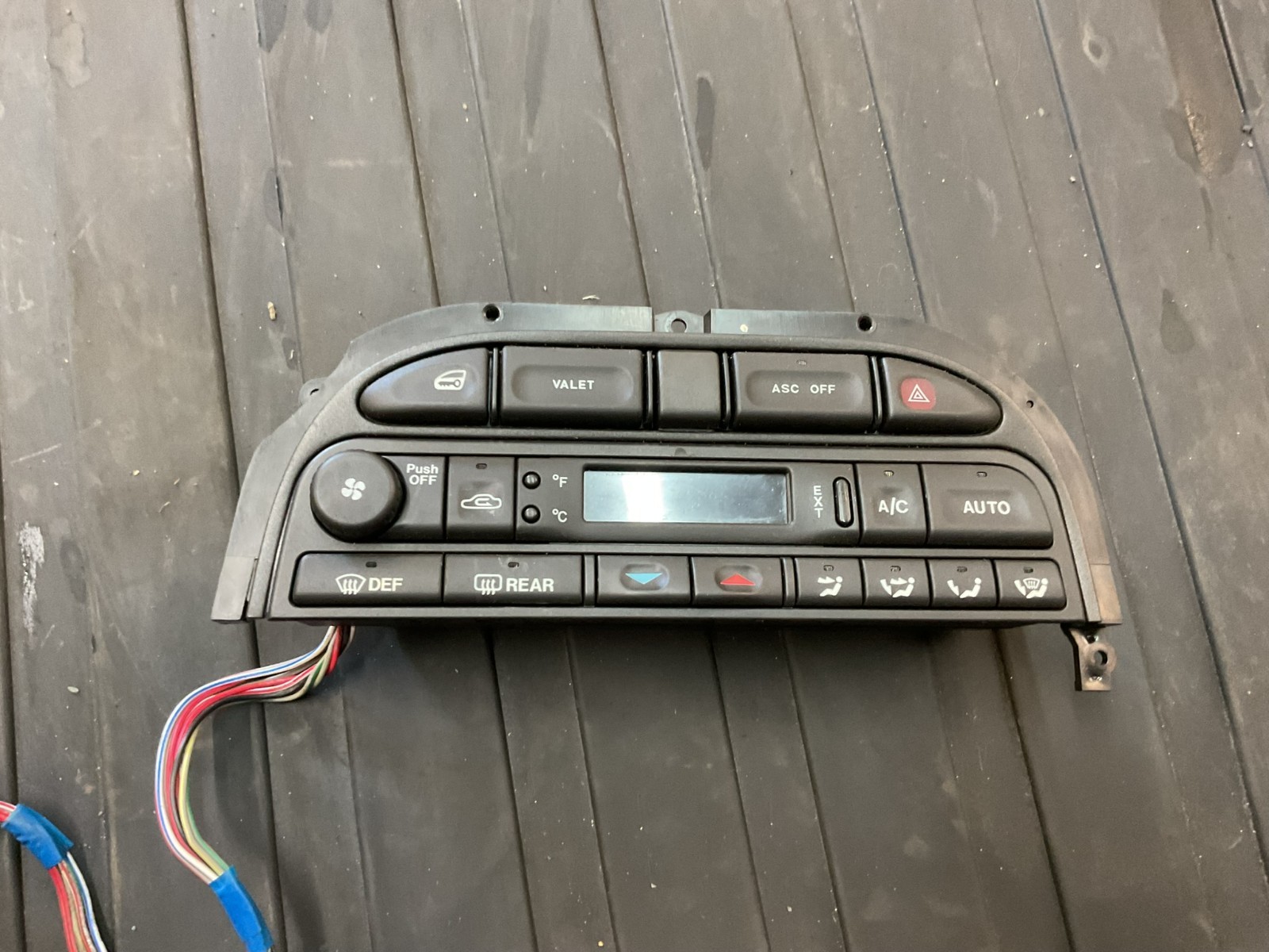 98-03 Jaguar XJ8 Vanden Plas OEM HVAC Control Switches AC Heat LJA7690BB b58