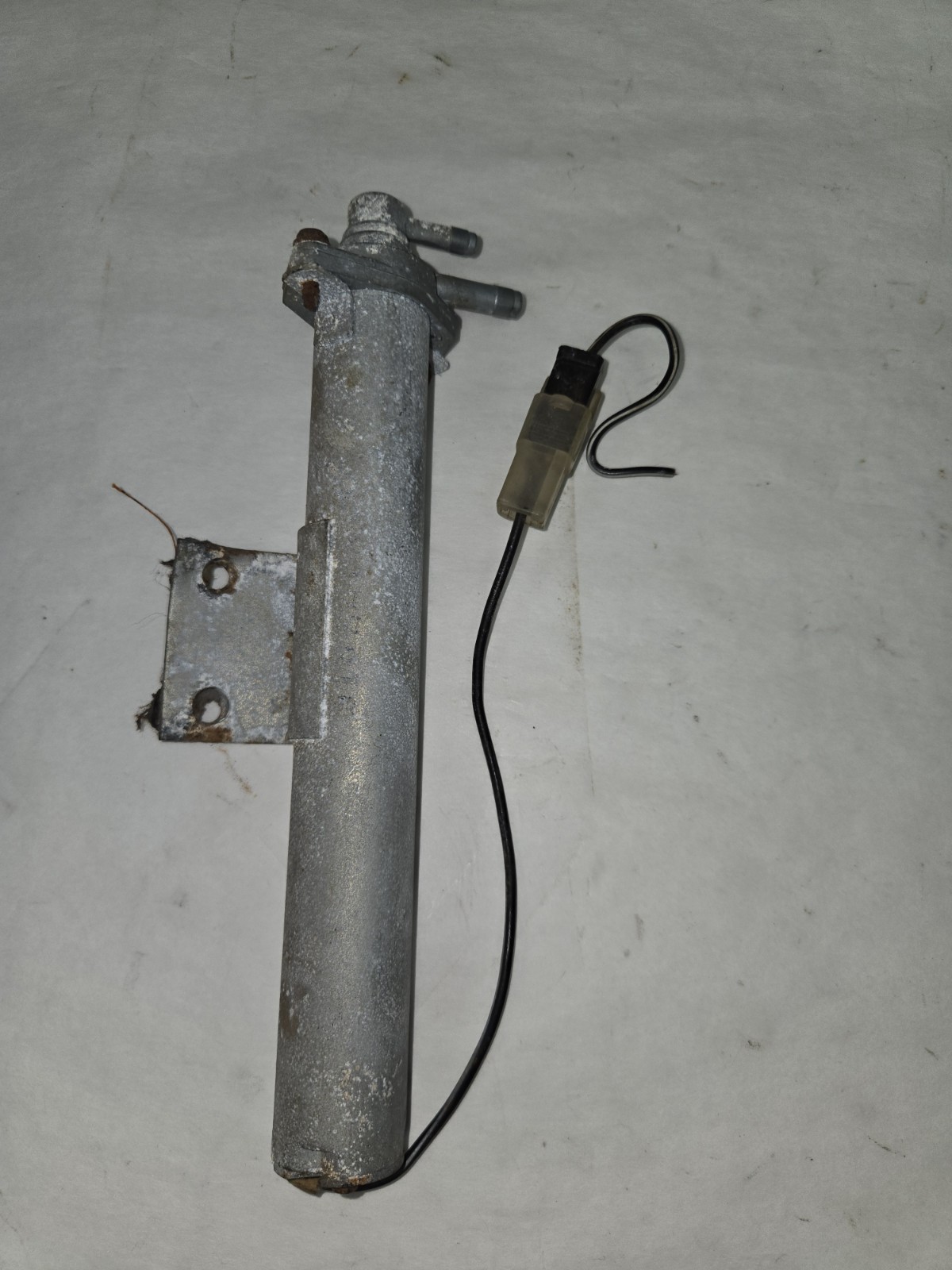 1964-70 Cadillac Oldsmobile Comfortron AC Transducer Vacume Switch OEM GM 1964-70 Cadillac Oldsmobile Comfortron AC Transducer Vacume Switch OEM GM