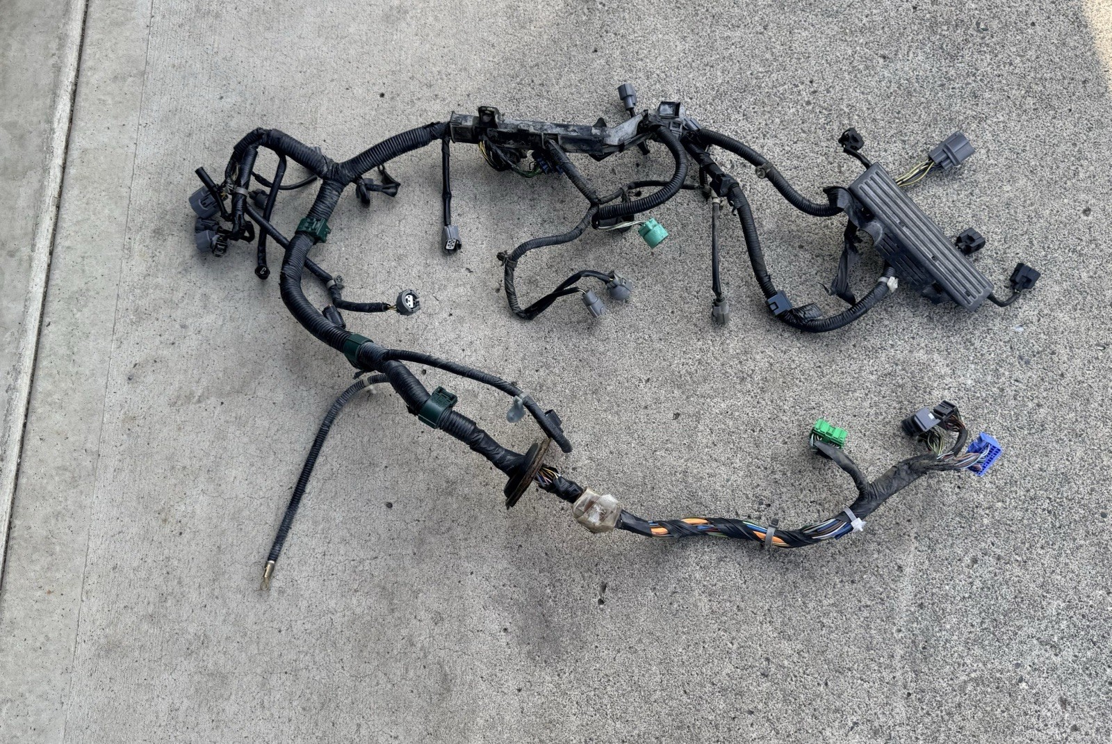96-98 Honda CIVIC EX VTEC D16Y8 Engine WIRING Harness Manual M/T OBD2A OEM D16 96-98 Honda CIVIC EX VTEC D16Y8 Engine WIRING Harness Manual M/T OBD2A OEM D16