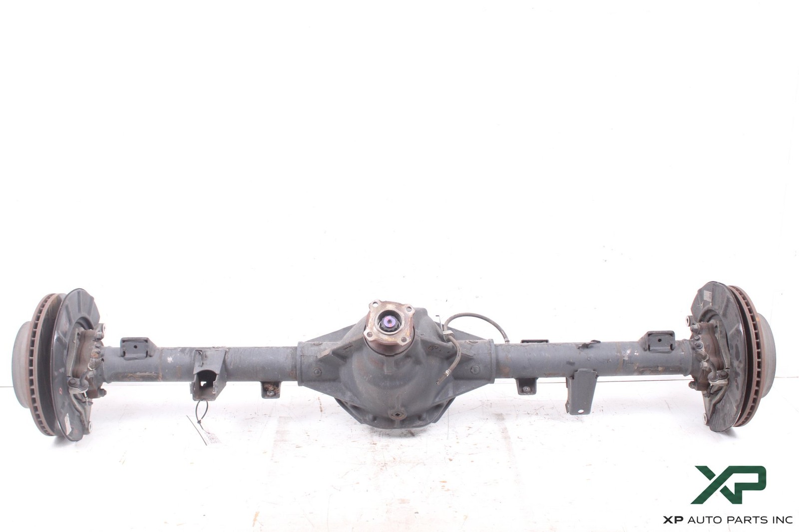 2012-2021 Nissan NV SUV 4.0L V6 Rear Drive Axle Assembly 3.36 Ratio OEM 31K