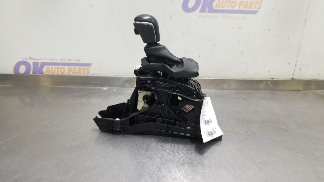20 2020 TOYOTA CAMRY OEM AUTOMATIC TRANSMISSION SHIFTER