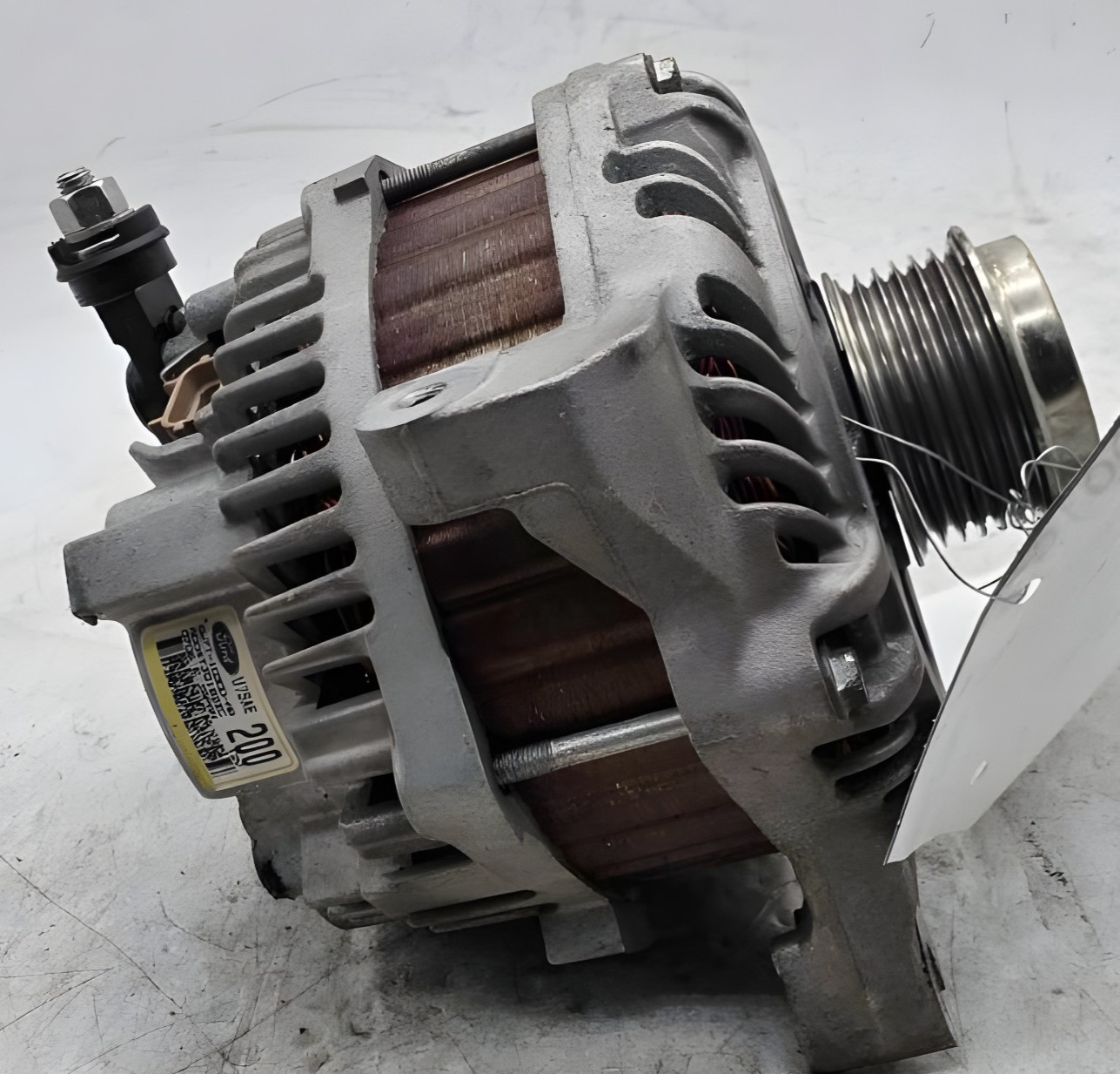 2004-2011 Ford Crown Vic Alternator Assembly OEM