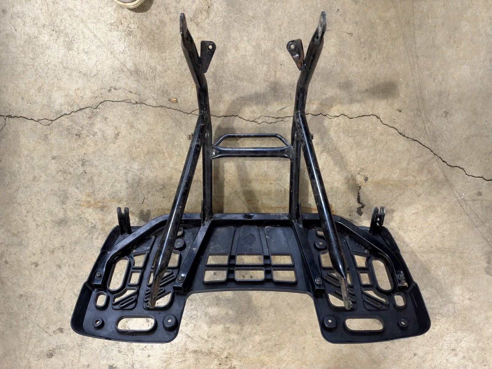 01-06 Polaris sportsman 90 Front Brace & Basket