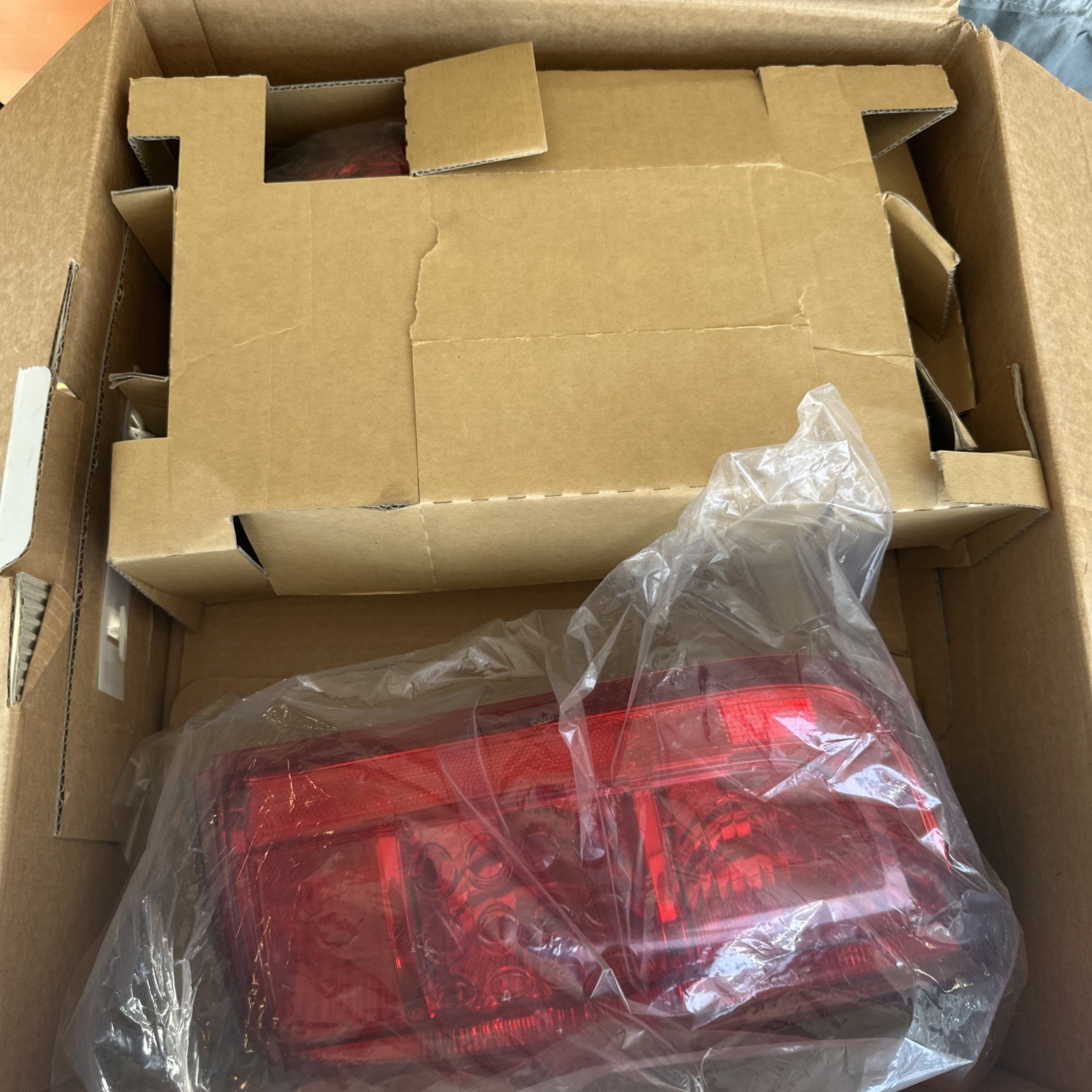 Pair Tail Lights for Scion 08-10 xb 2nd gen red rear factory oem wiring harness Pair Tail Lights for Scion 08-10 xb 2nd gen red rear factory oem wiring harness
