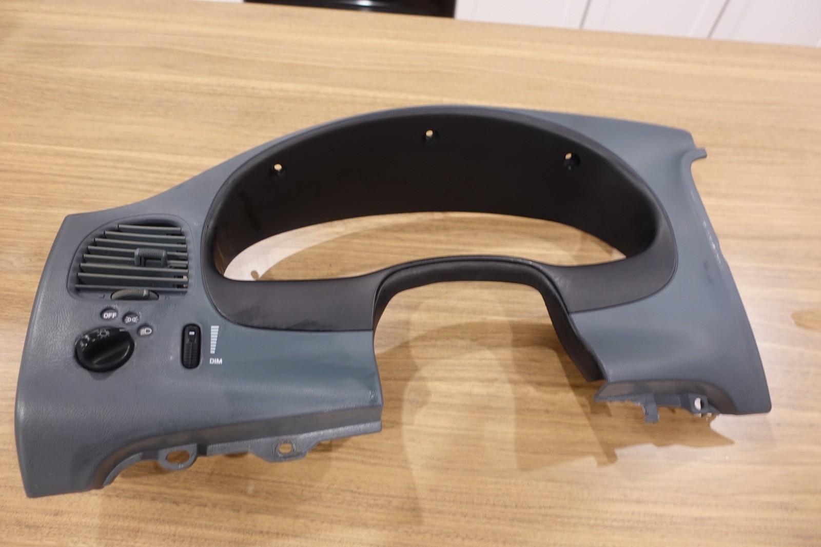 1995 - 2006 Ford Ranger Speedometer Trim Bezel Dash Cluster Explorer OEM 8768 1995 - 2006 Ford Ranger Speedometer Trim Bezel Dash Cluster Explorer OEM 8768