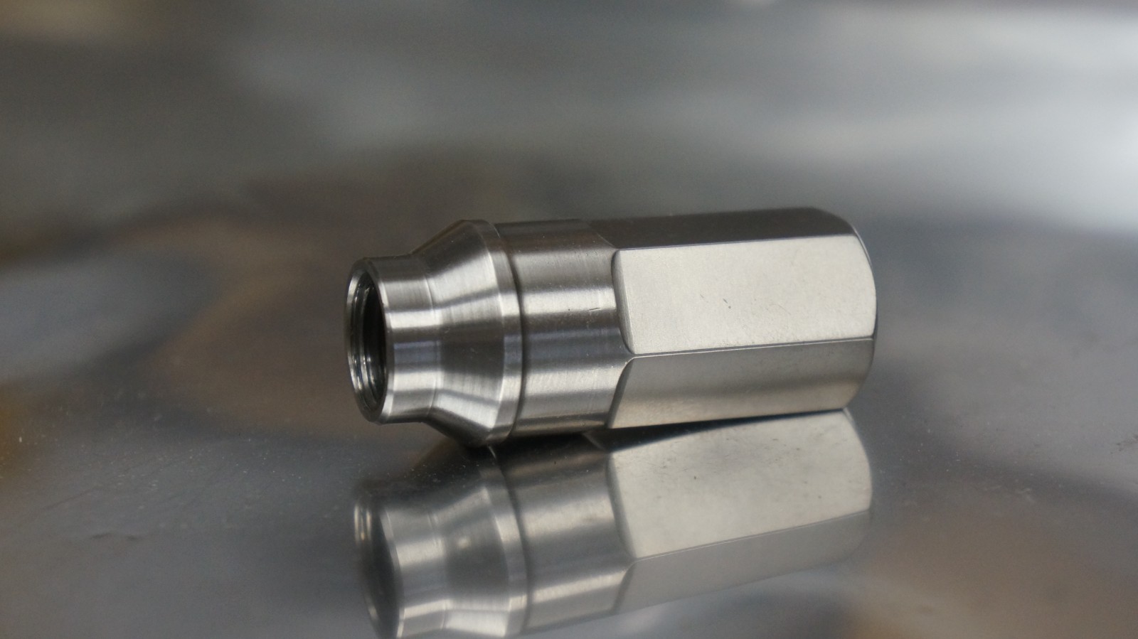 ET shank Titanium Lug Wheel Nut nuts 14x1.5 60 Closed Acorn 20pcs set