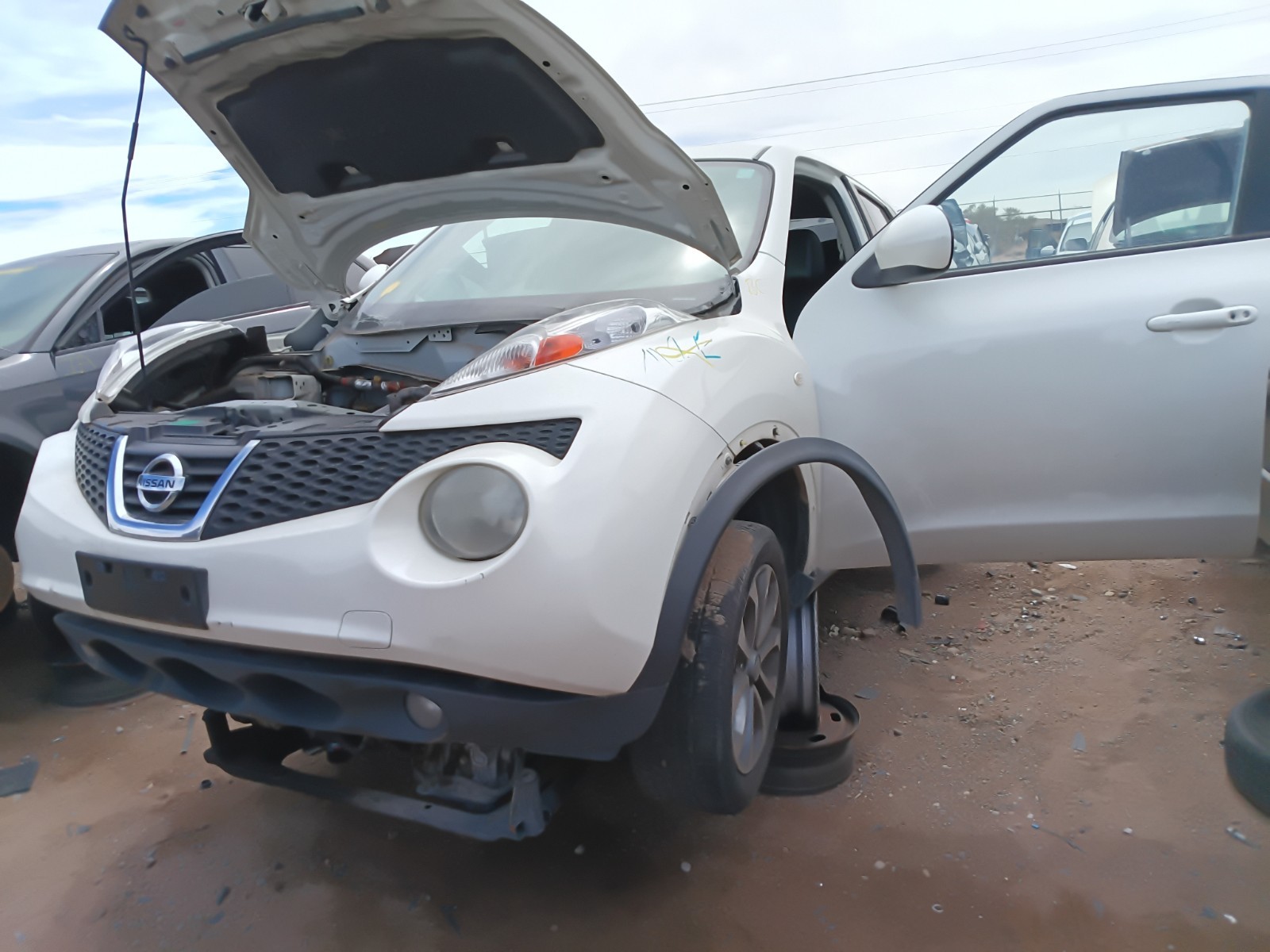 Nissan Juke Nismo  Parting out