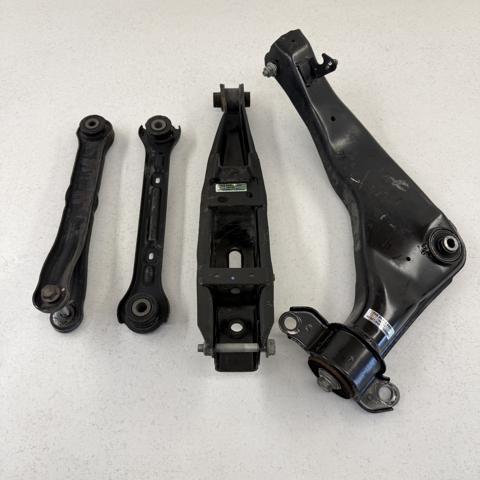 2010-2015 Chevrolet Camaro SS Driver Left Rear Control Arm Suspension Set OEM