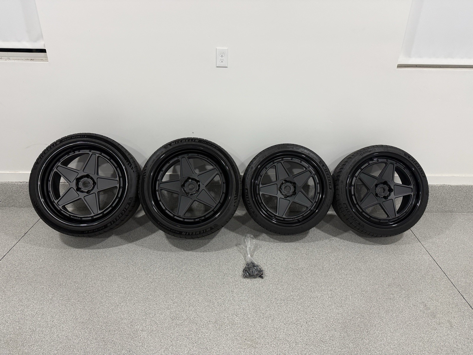 Strasse Wheels, Tires, And TPMS - Ferrari 458/488