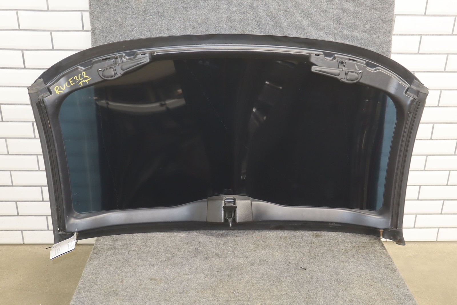 1997-2004 Chevrolet Corvette Transparent Roof Panel